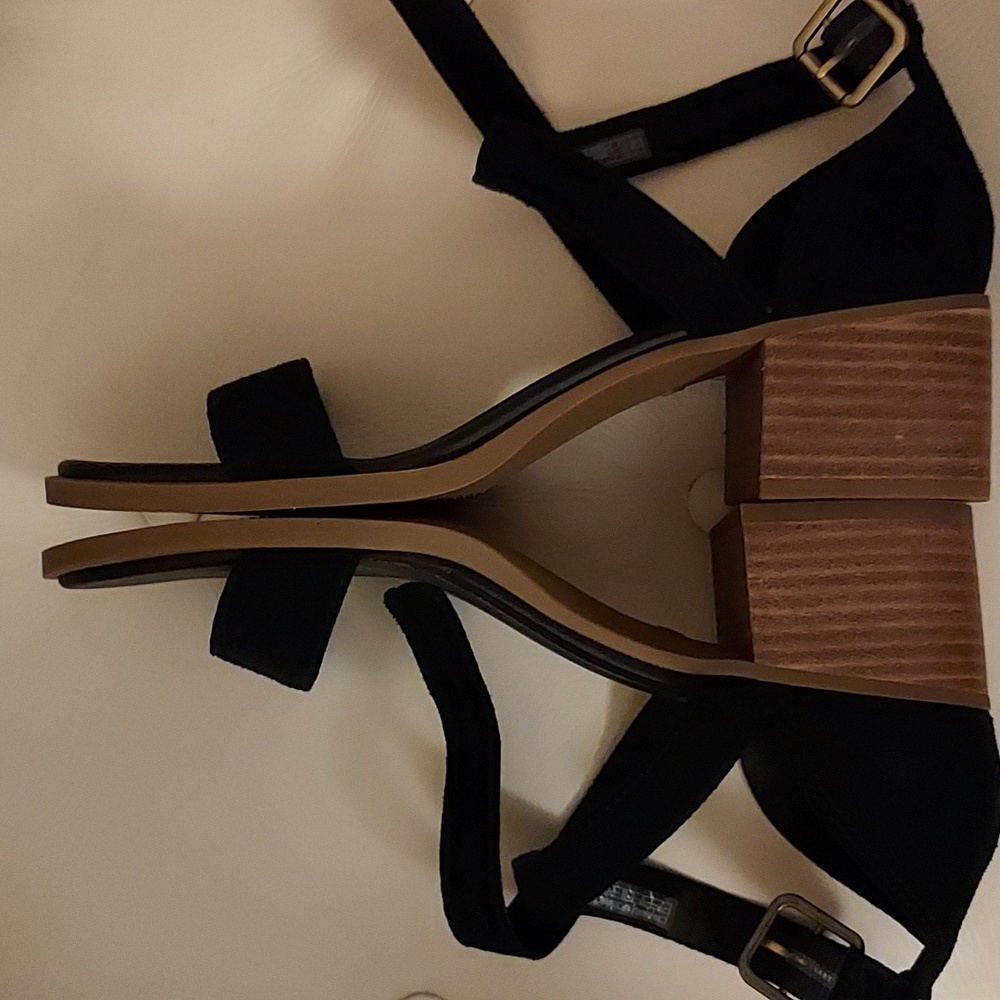 Suede Sandals 9/20 - Picture 6 of 10